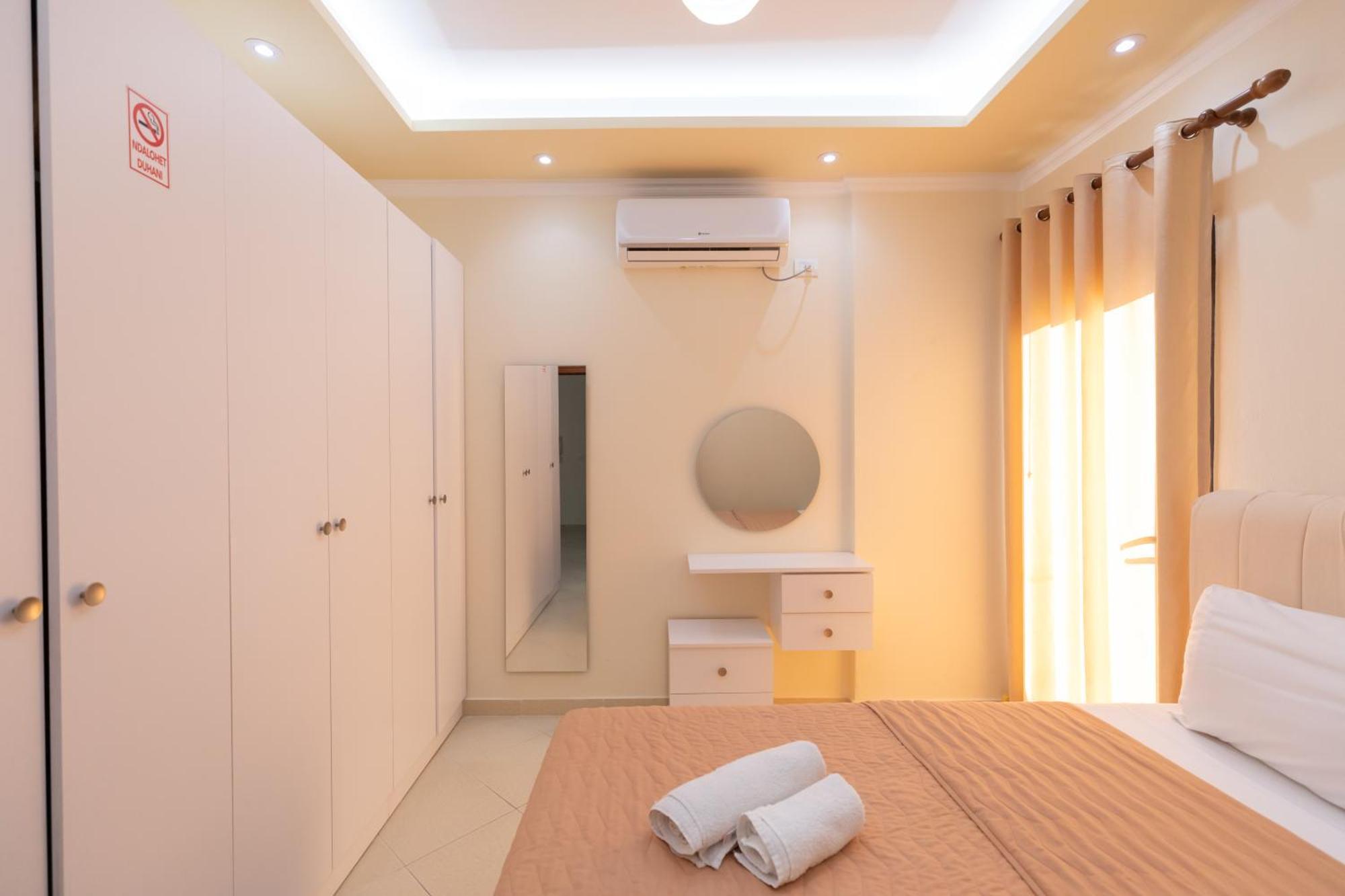 Vila Emi Apartment'S Durres Bagian luar foto